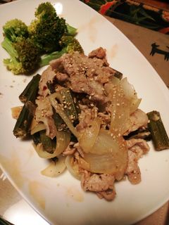豚肉と玉ねぎの塩レモン+にんにく炒め-レシピのメイン写真