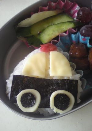 年中■お弁当(パトカー)-レシピのメイン写真