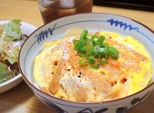 レンジで簡単ズボラ飯！ かっぱえびせん丼-レシピのメイン写真
