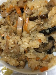 簡単れんこんの炊き込みご飯-レシピのメイン写真