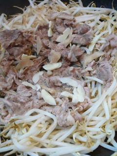 もやしと豚肉の中華鍋蒸し-レシピのメイン写真