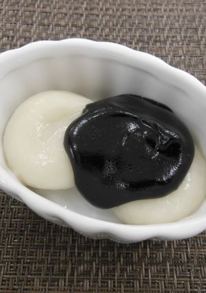 ♦栄養満点♦豆腐白玉~黒ごまソース~-レシピのメイン写真