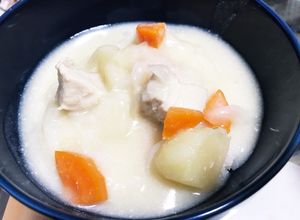 市販のルウを濃厚クリームシチューに☆-レシピのメイン写真