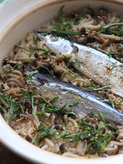 焼き秋刀魚と焼きしめじの土鍋ご飯-レシピのメイン写真