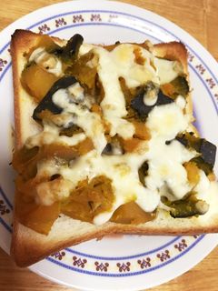 ほっこり甘うま☆かぼちゃ煮チーズトースト-レシピのメイン写真