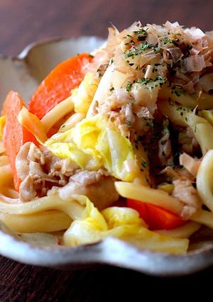 液体塩こうじの焼きうどん-レシピのメイン写真