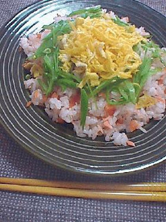 彩りキレイな♪鮭ご飯-レシピのメイン写真