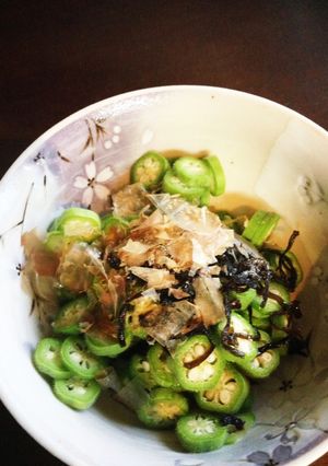 塩昆布と鰹節とごま油だけ！　時短オクラ　-レシピのメイン写真