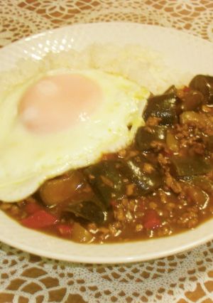 角切りナスのキーマカレー(目玉焼き添え)-レシピのメイン写真