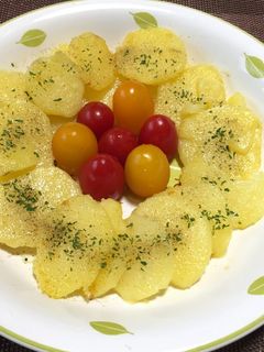 お洒落なフライパンで簡単なジャガバタ-レシピのメイン写真