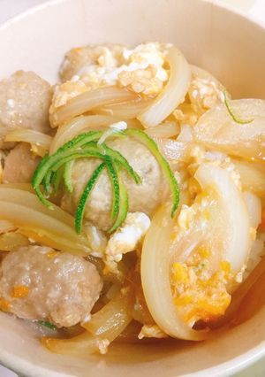 鳥つくねの親子丼〜さっぱりポン酢で〜-レシピのメイン写真