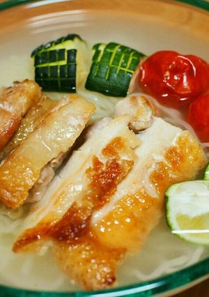 チキンソテーのせ冷し塩ラーメン-レシピのメイン写真