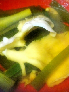 簡単、節約、朝食に♪ニラと舞茸のお吸い物-レシピのメイン写真