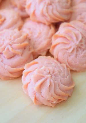 初心者向け*桜色の絞り出しクッキー-レシピのメイン写真