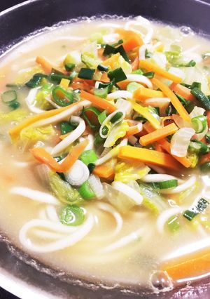 お野菜たっぷり♪味噌煮込みうどん-レシピのメイン写真