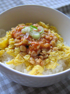 お洒落にピリ辛納豆丼❤-レシピのメイン写真