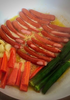 超絶美味！ソーセージのニンニクバター煮-レシピのメイン写真