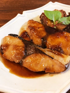 ご飯とお酒がすすむ♡ブリの照り焼き-レシピのメイン写真