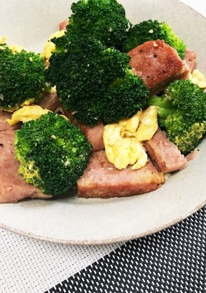 スパムとブロッコリーの卵炒め-レシピのメイン写真