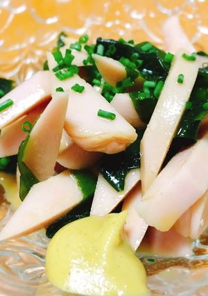 魚肉ソーセージとワカメのからしポン酢和え-レシピのメイン写真