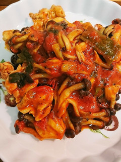 鶏とプリプリしめじのトマト煮-レシピのメイン写真