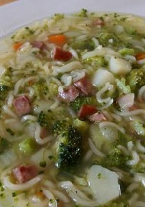 簡単ランチ♪野菜たっぷりのヌードルスープ-レシピのメイン写真