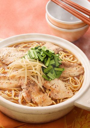 焼肉屋さん風♪もやしとニラの楽なべ-レシピのメイン写真