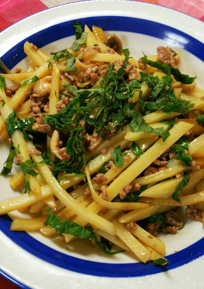 ジャガイモとひき肉のオイスターソース炒め-レシピのメイン写真