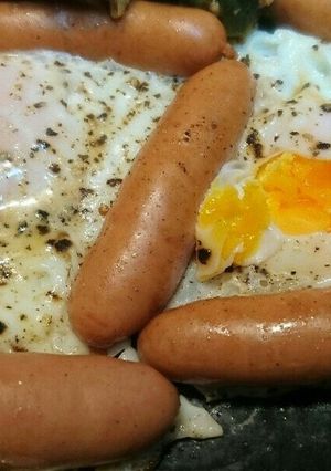 パリッパリに仕上がるソーセージエッグ♪-レシピのメイン写真
