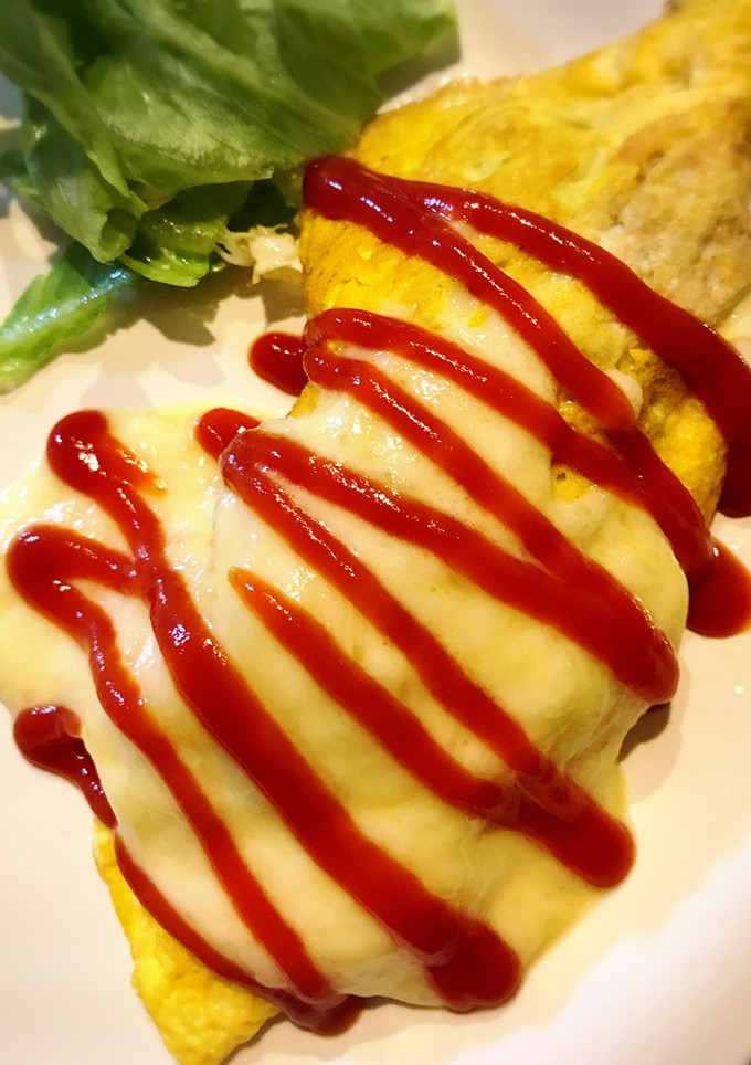 納豆オムレツにとろとろチーズかけちゃった-レシピのメイン写真