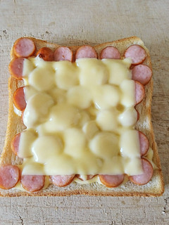 ウインナーとチーズのパン-レシピのメイン写真