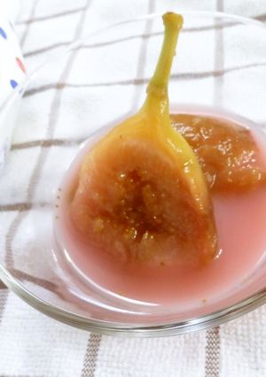 カルピスでいちじくのコンポート☆レンジ-レシピのメイン写真