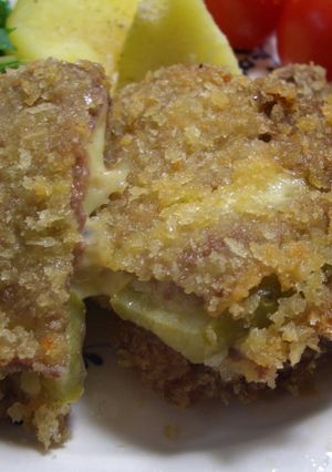チーズ、ピクルスをサンドしたカツレツ-レシピのメイン写真