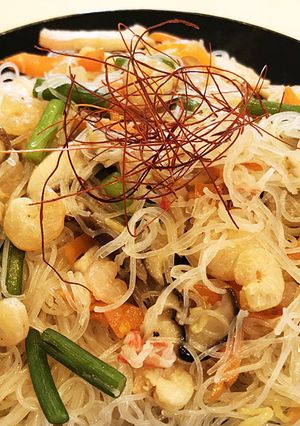 紹興酒香る海老とニンニクの芽焼きビーフン-レシピのメイン写真