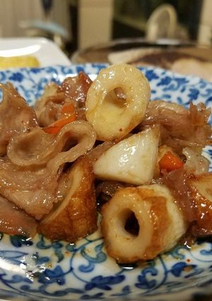 少しずつ残った竹輪、人参、豚肉で甘辛炒め-レシピのメイン写真