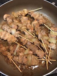 フライパンで焼き鳥!(もも、ねぎま、皮)-レシピのメイン写真