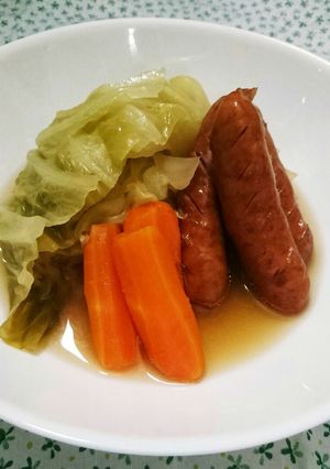 シャウエッセンとキャベツの煮込み-レシピのメイン写真
