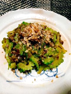 簡単!ゴーヤと塩昆布の和風そぼろ炒め-レシピのメイン写真