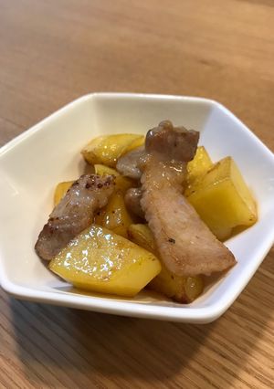 ジャガイモとお肉のレモンバター醤油炒め-レシピのメイン写真
