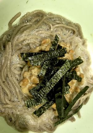 超簡単！ふわふわ釜玉そばwith納豆-レシピのメイン写真