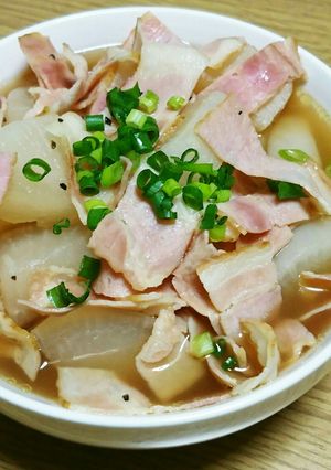 大根とベーコンのスープ煮(๑>∀<๑)♬-レシピのメイン写真