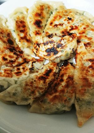 ストレスなし！古いフライパンで餃子を焼く-レシピのメイン写真