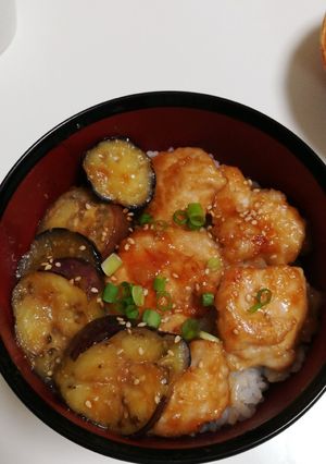 鶏ムネ肉と茄子の甘味噌炒め丼-レシピのメイン写真