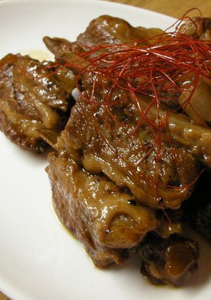 とろっとろ☆スペアリプの黒酢煮込み♪-レシピのメイン写真