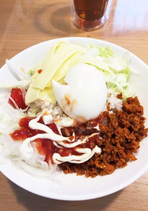レンジ温泉卵で簡単！タコライス-レシピのメイン写真