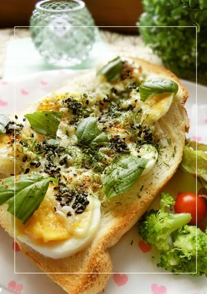 しらす×茹で卵　海苔胡麻塩バジルトースト-レシピのメイン写真