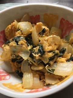 玉ねぎとわかめの炒り卵-レシピのメイン写真