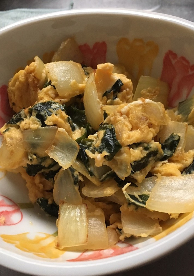 玉ねぎとわかめの炒り卵-レシピのメイン写真
