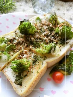 スイスチャード×ブロッコリー 和トースト-レシピのメイン写真