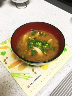 しめじと大根のお味噌汁-レシピのメイン写真